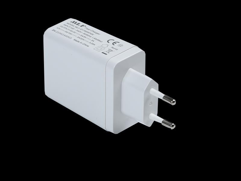 D17 PD65W 歐規 充電器